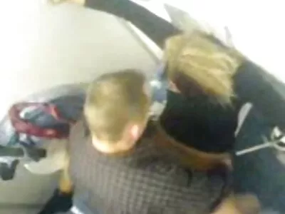 Две възбудени MILF споделят своя съсед порно с дърти баби
