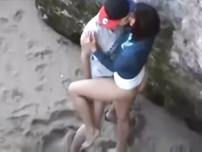 Черният пич засмуква огромния си вал от seksi lelki тази мръсна мадама