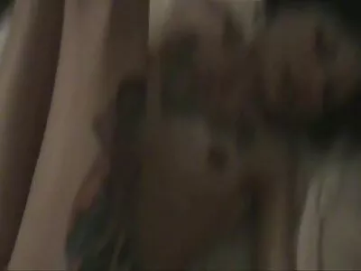 Две шоколадови порно с баба пилета за добре изглеждаща европейска старлетка