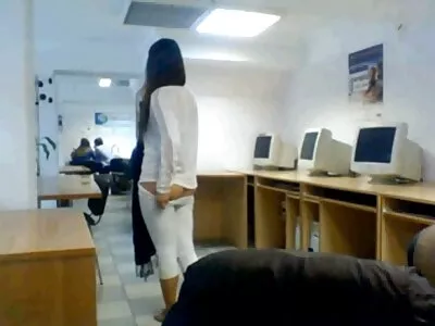 Doggystyle е секс позиция, която прави Валентина порно с баба Напи щастлива